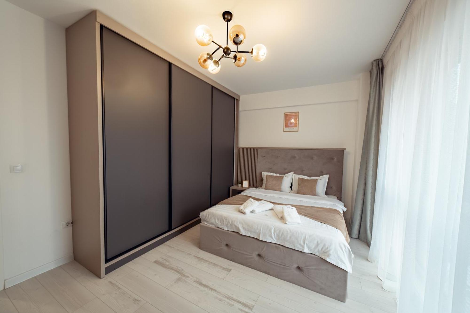 Palace Of Culture Dream Apartments And Studios ヤシ エクステリア 写真